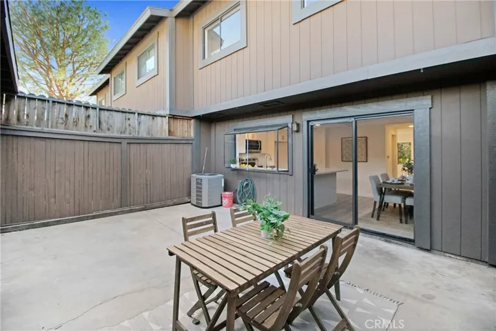 14456 Foothill Boulevard 13, Sylmar, California 91342