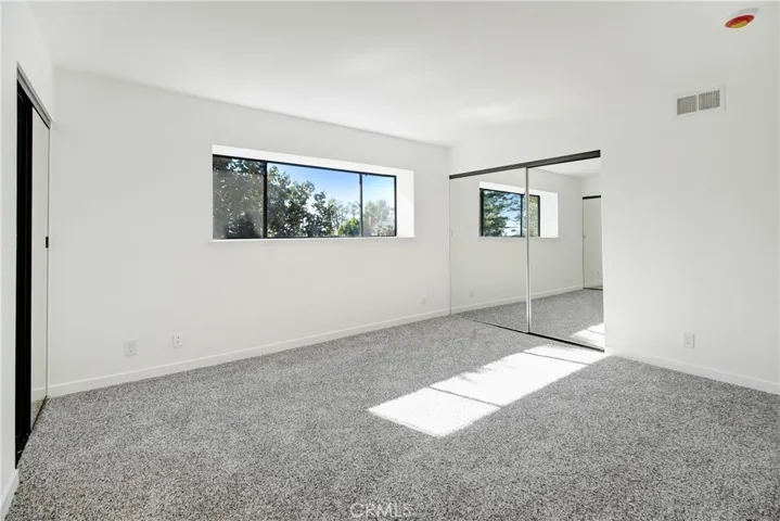 14456 Foothill Boulevard 13, Sylmar, California 91342