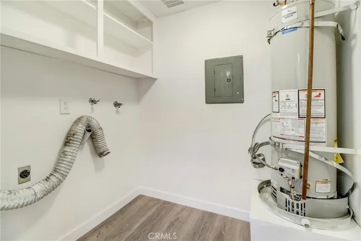 14456 Foothill Boulevard 13, Sylmar, California 91342