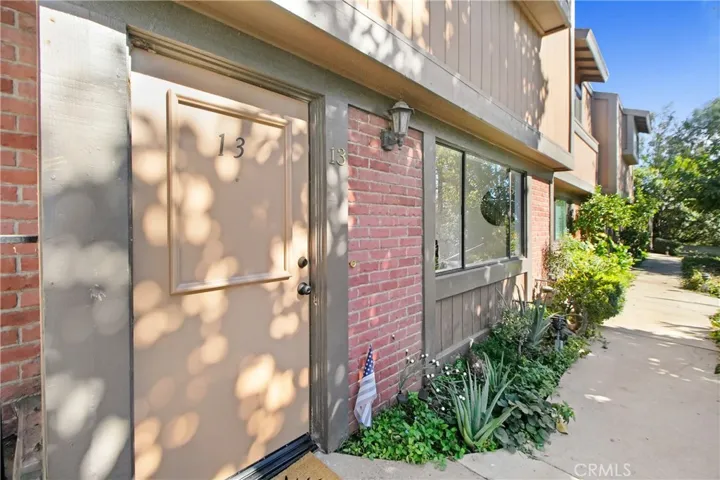 14456 Foothill Boulevard 13, Sylmar, California 91342
