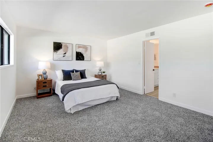 14456 Foothill Boulevard 13, Sylmar, California 91342