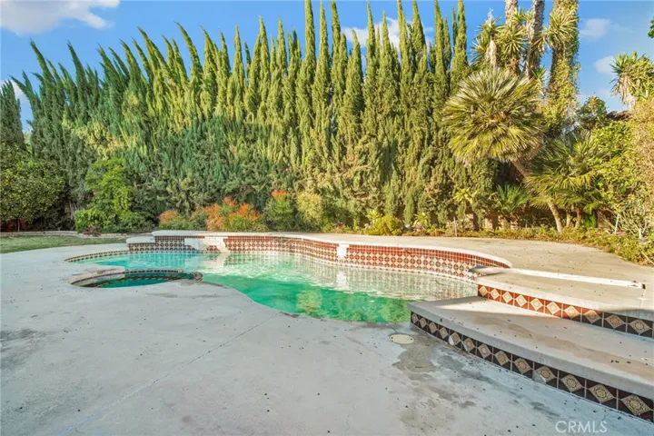 19625 Romar Street, Northridge, California 91324