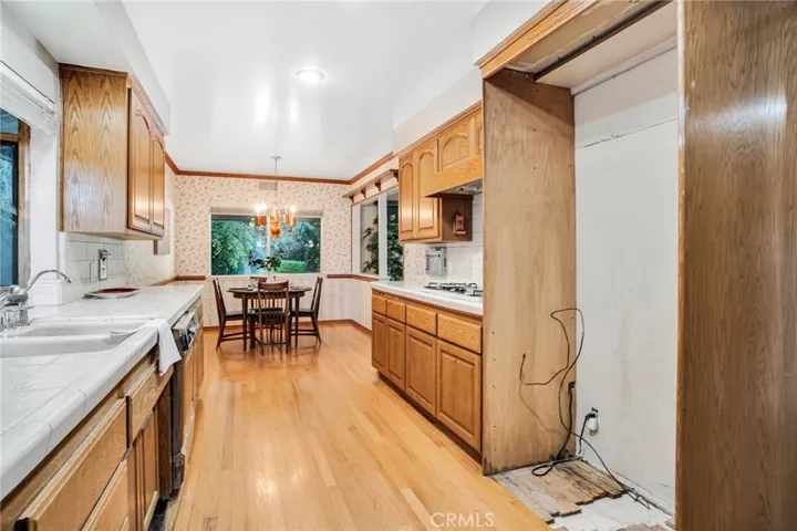 19625 Romar Street, Northridge, California 91324