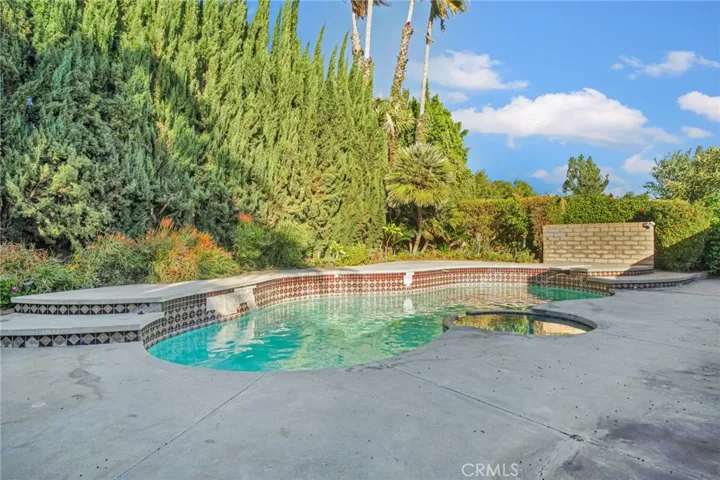19625 Romar Street, Northridge, California 91324