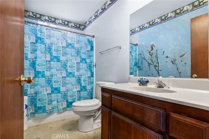 16737 Pauhaska Road, Apple Valley, California 92307