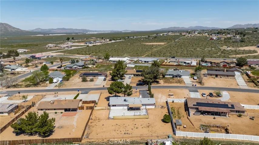 16737 Pauhaska Road, Apple Valley, California 92307