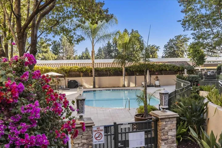 1445 Fruitdale Avenue 203, San Jose, California 95128
