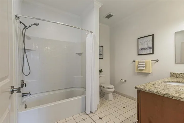 1445 Fruitdale Avenue 203, San Jose, California 95128