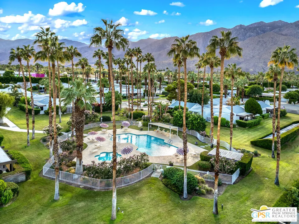 1732 Capri Circle, Palm Springs, California 92264 home-pic-4
