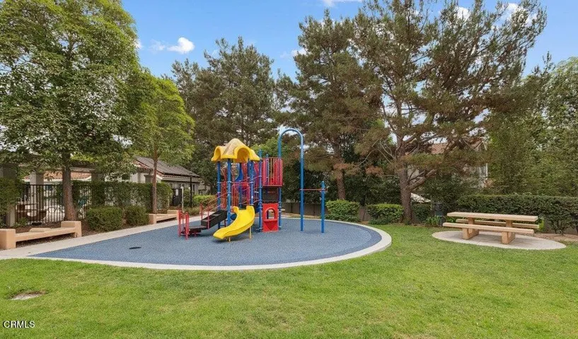 COMMUNITY PLAYGROUND