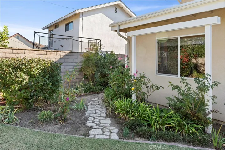 Garden path