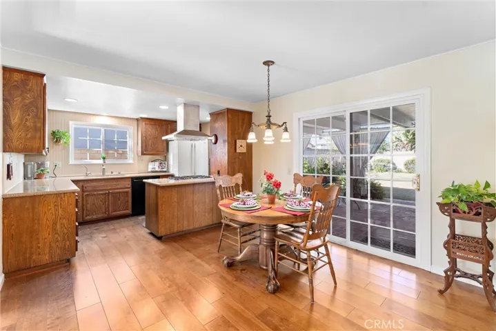 Country Kitchen