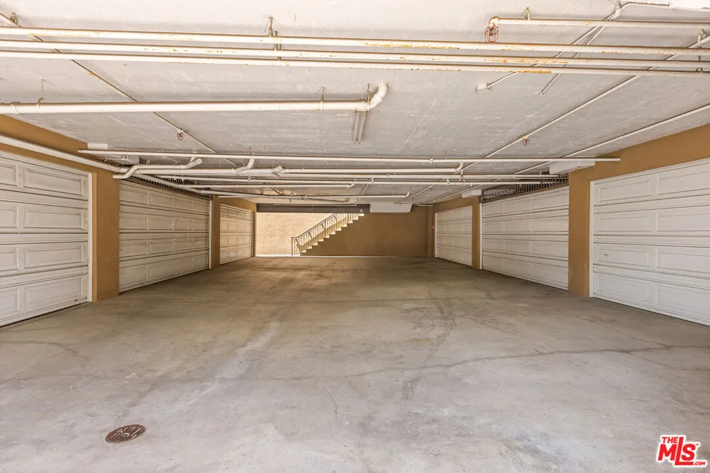 11428 National Boulevard 101, Los Angeles, California 90064 home-pic-23