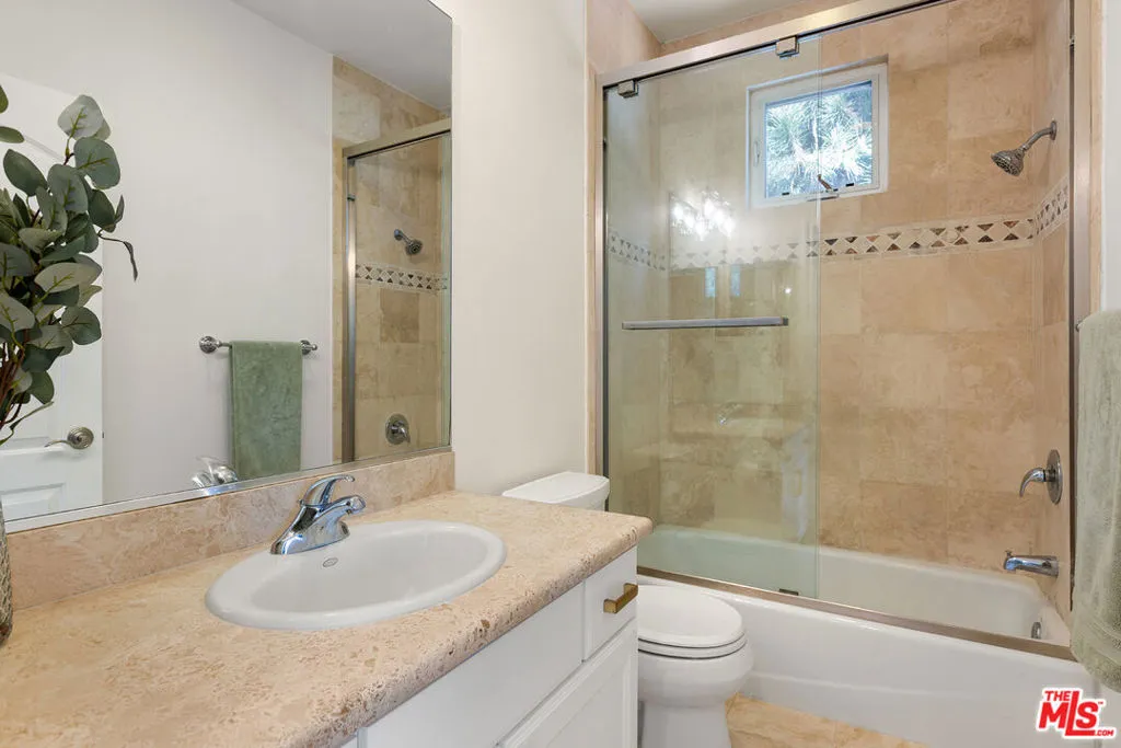 11428 National Boulevard 101, Los Angeles, California 90064 home-pic-16