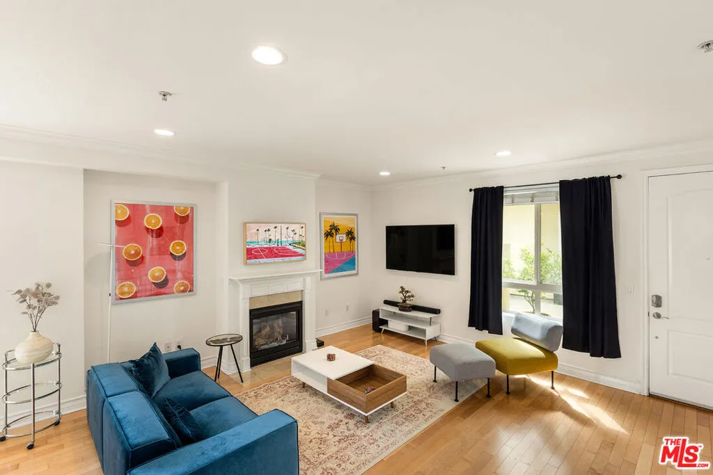 11428 National Boulevard 101, Los Angeles, California 90064 home-pic-3