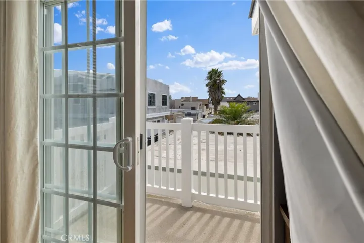 412 Colton Street, Newport Beach, California 92663