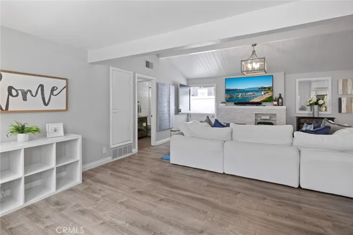 412 Colton Street, Newport Beach, California 92663