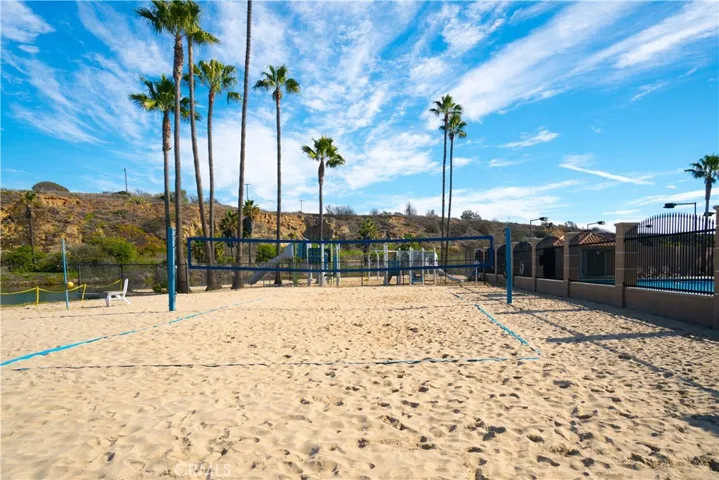 412 Colton Street, Newport Beach, California 92663