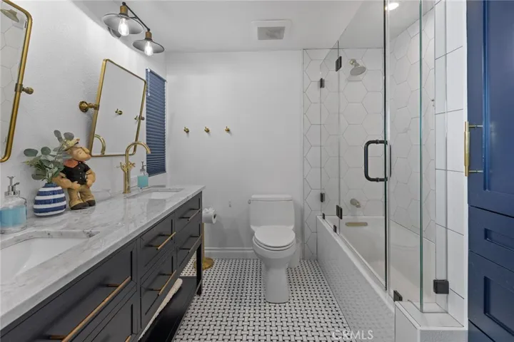 412 Colton Street, Newport Beach, California 92663