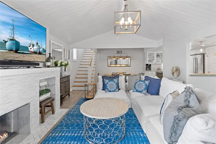412 Colton Street, Newport Beach, California 92663
