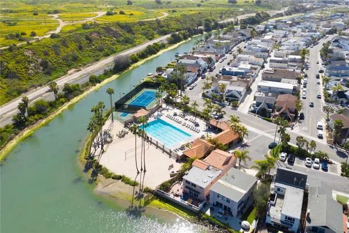 412 Colton Street, Newport Beach, California 92663