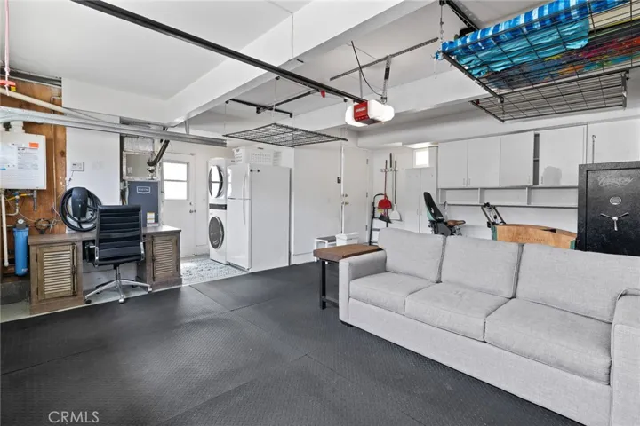 412 Colton Street, Newport Beach, California 92663