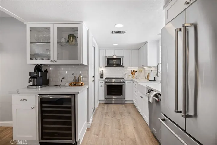 412 Colton Street, Newport Beach, California 92663