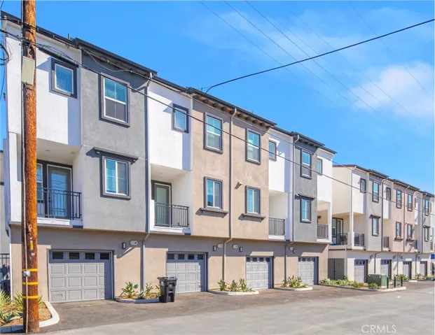 221 N Mountain Avenue, Ontario, California 91762