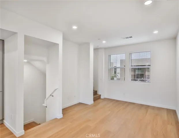 221 N Mountain Avenue, Ontario, California 91762