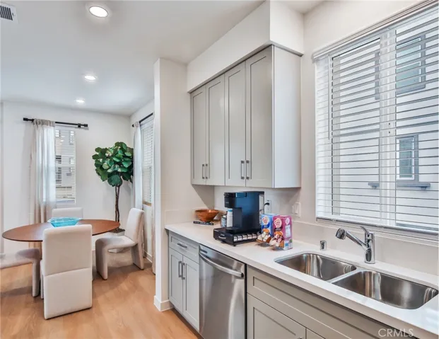 221 N Mountain Avenue, Ontario, California 91762
