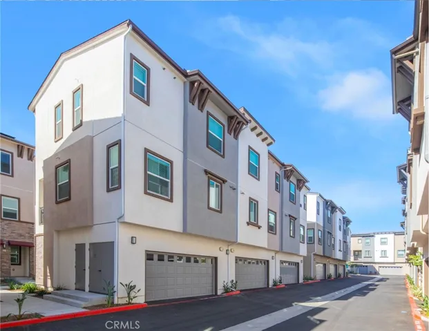 221 N Mountain Avenue, Ontario, California 91762