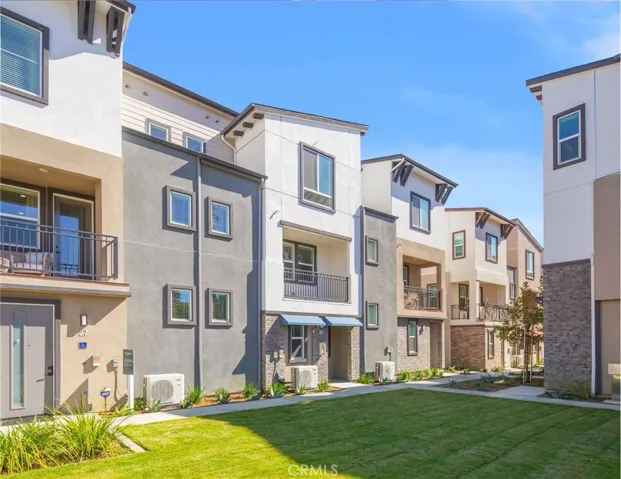 221 N Mountain Avenue, Ontario, California 91762