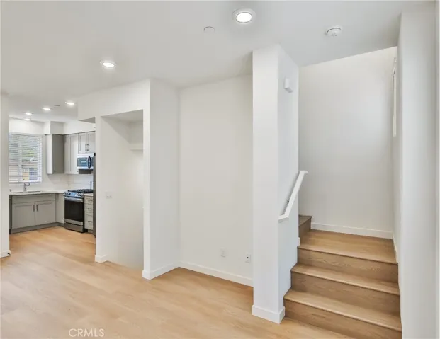 221 N Mountain Avenue, Ontario, California 91762