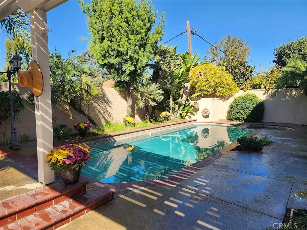 12605 Prescott Avenue, Tustin, California 92782 home-pic-2
