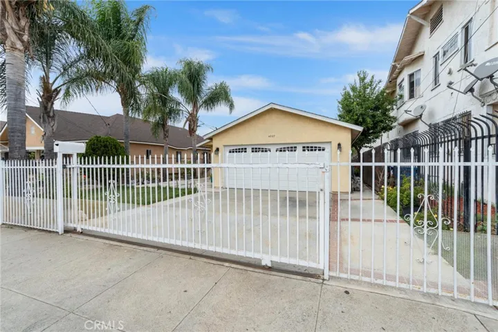 4207 Naomi Avenue, Los Angeles, California 90011