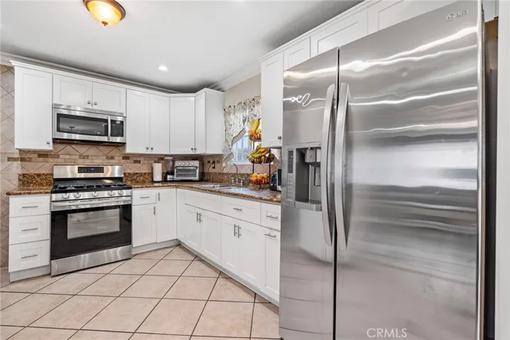 4207 Naomi Avenue, Los Angeles, California 90011