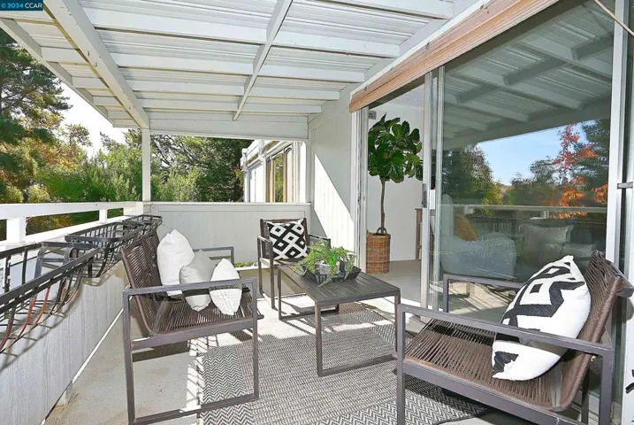 1516 Golden Rain Rd 3, Walnut Creek, California 94595