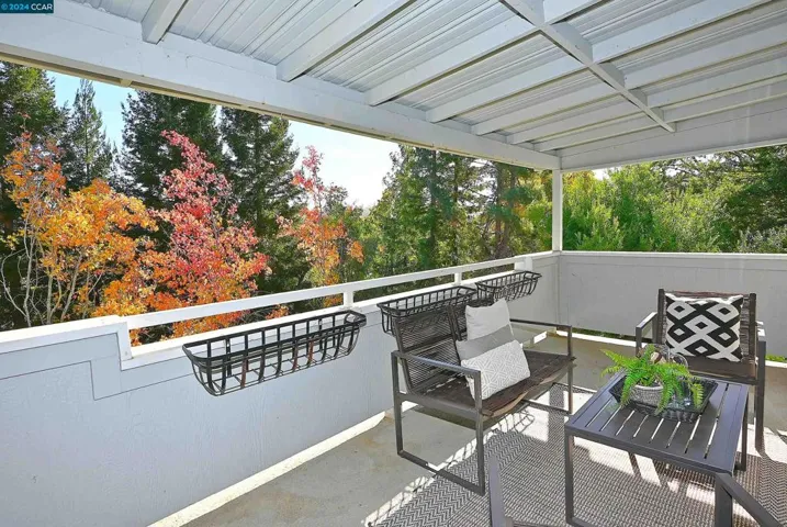 1516 Golden Rain Rd 3, Walnut Creek, California 94595