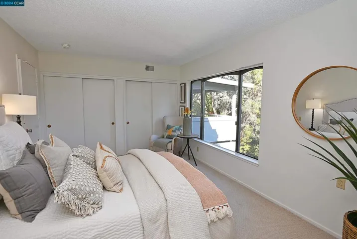 1516 Golden Rain Rd 3, Walnut Creek, California 94595