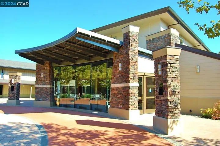 1516 Golden Rain Rd 3, Walnut Creek, California 94595