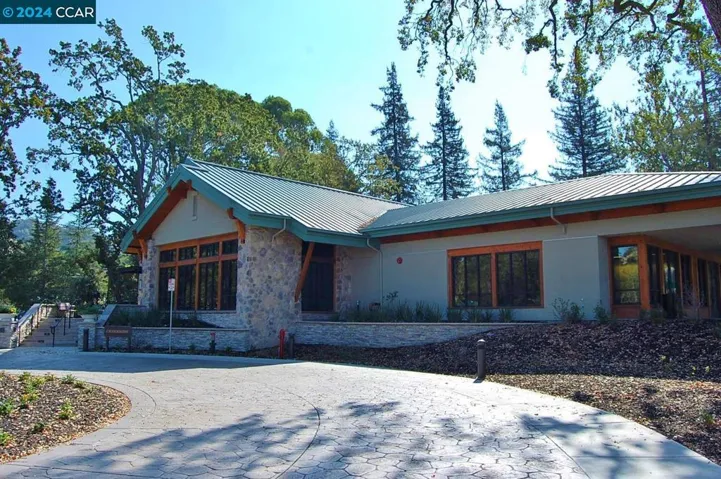 1516 Golden Rain Rd 3, Walnut Creek, California 94595