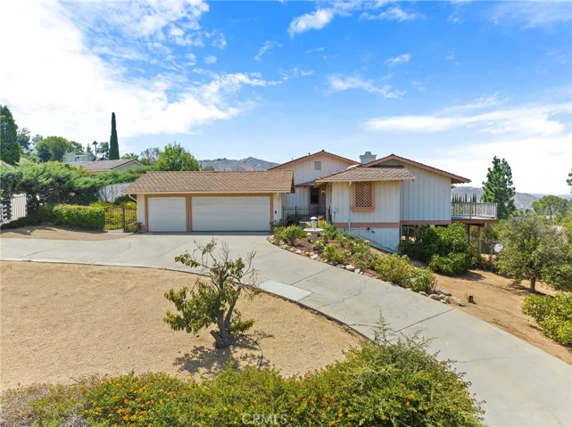 2030 Citrus Wood Ln, Riverside, California 92503