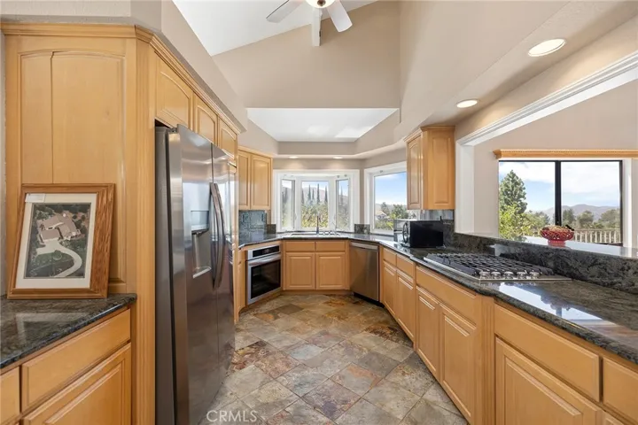 2030 Citrus Wood Ln, Riverside, California 92503