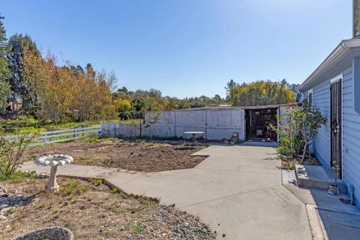 25 Landen Lane, Watsonville, California 95076