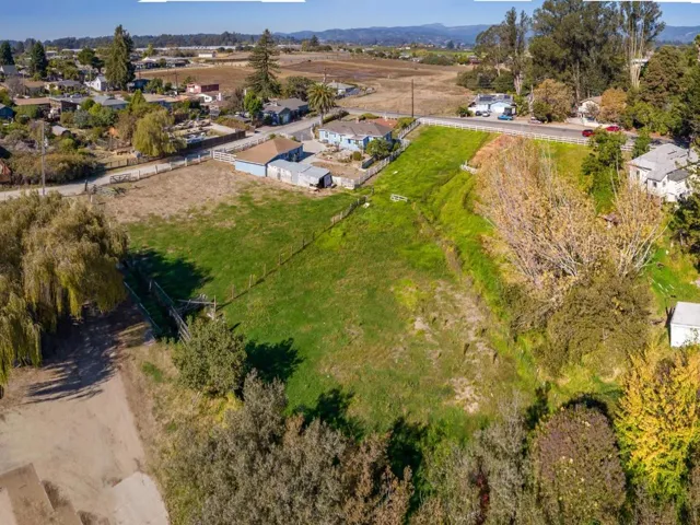 25 Landen Lane, Watsonville, California 95076