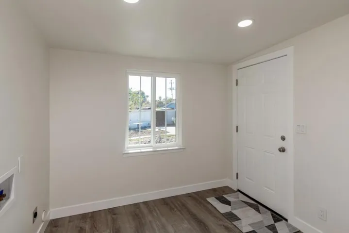 25 Landen Lane, Watsonville, California 95076
