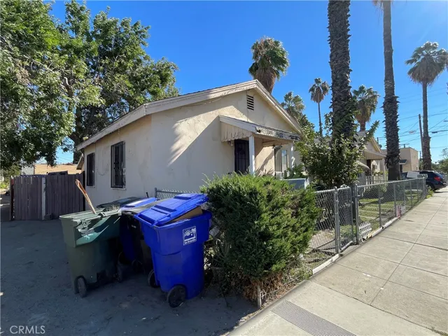 1172 W Rialto Avenue, San Bernardino, California 92410
