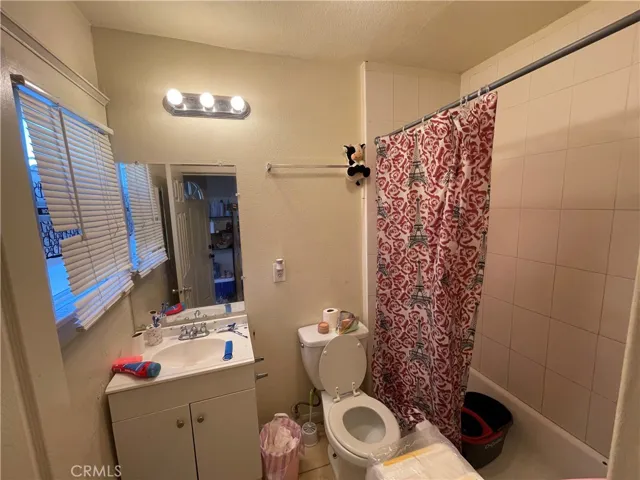 1172 W Rialto Avenue, San Bernardino, California 92410