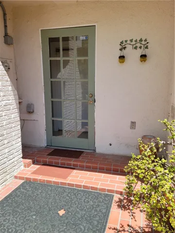 21171 Lochlea Lane, Huntington Beach, California 92646