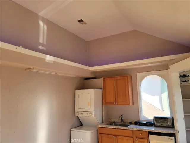 21171 Lochlea Lane, Huntington Beach, California 92646